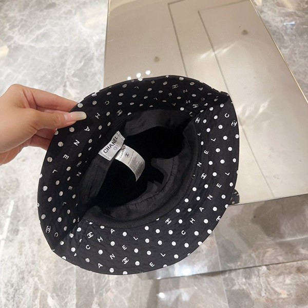 最新でオシャレ シャネル バケットハット N級品 ドット 水玉 sha48302